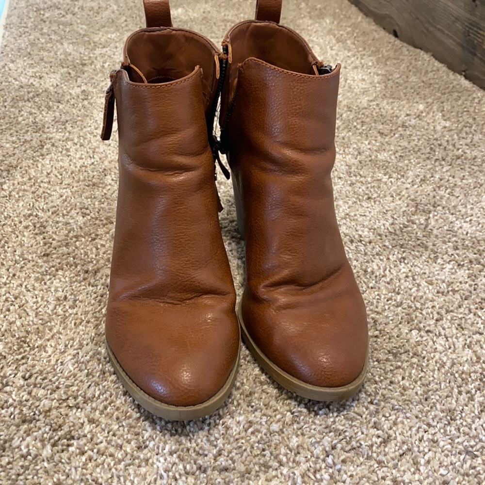 Ankle booties
